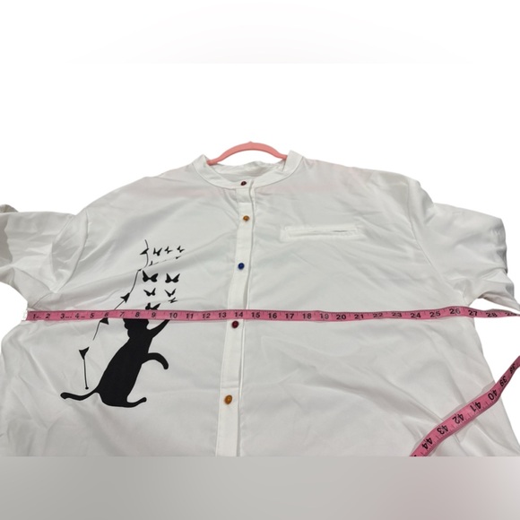 SHEIN Long Sleeve Top with Cat - Picture 8 of 10